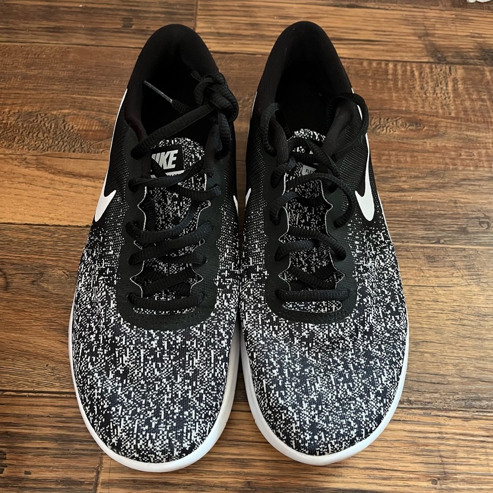 Nike Flex Contact